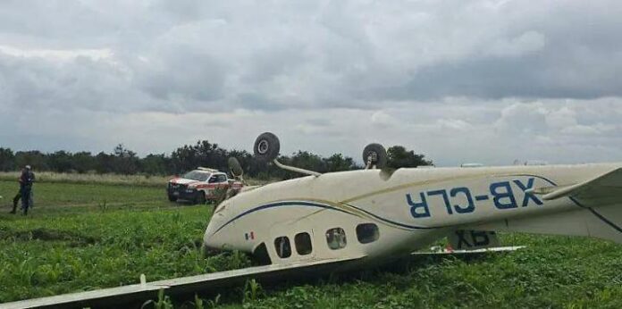 Cae avioneta en Huejotzingo durante vuelo de práctica; no hay heridos graves