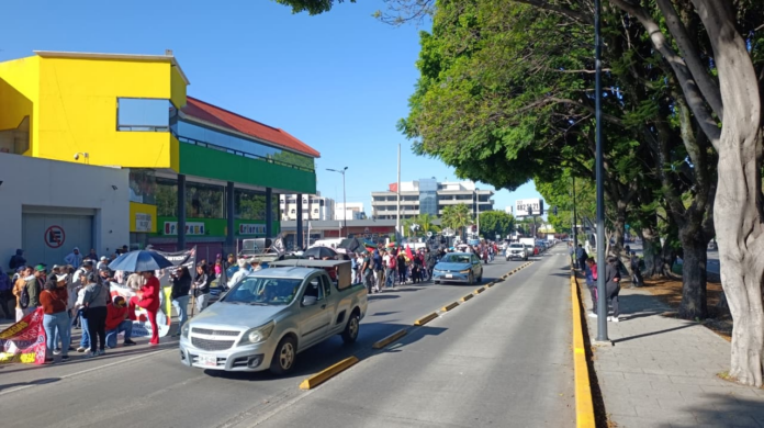 Bloqueo Plaza Dorada Puebla